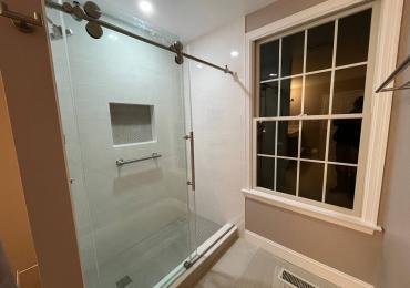Serene Elegance: Modern Bathroom Makeover