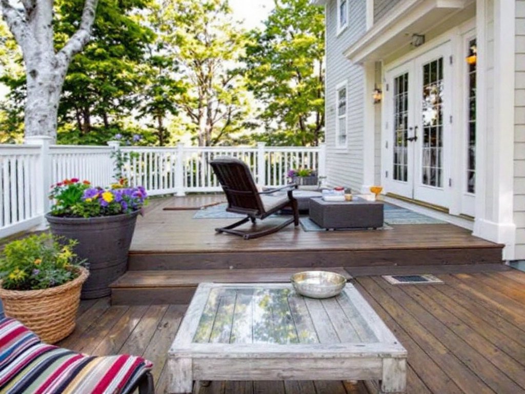 Deck and porch contractors modern and contemporary design in Natick, MA.