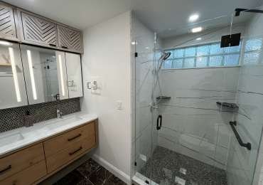 Bathroom Remodeling in Newton | Luxury Walk-In Showers & Modern Design