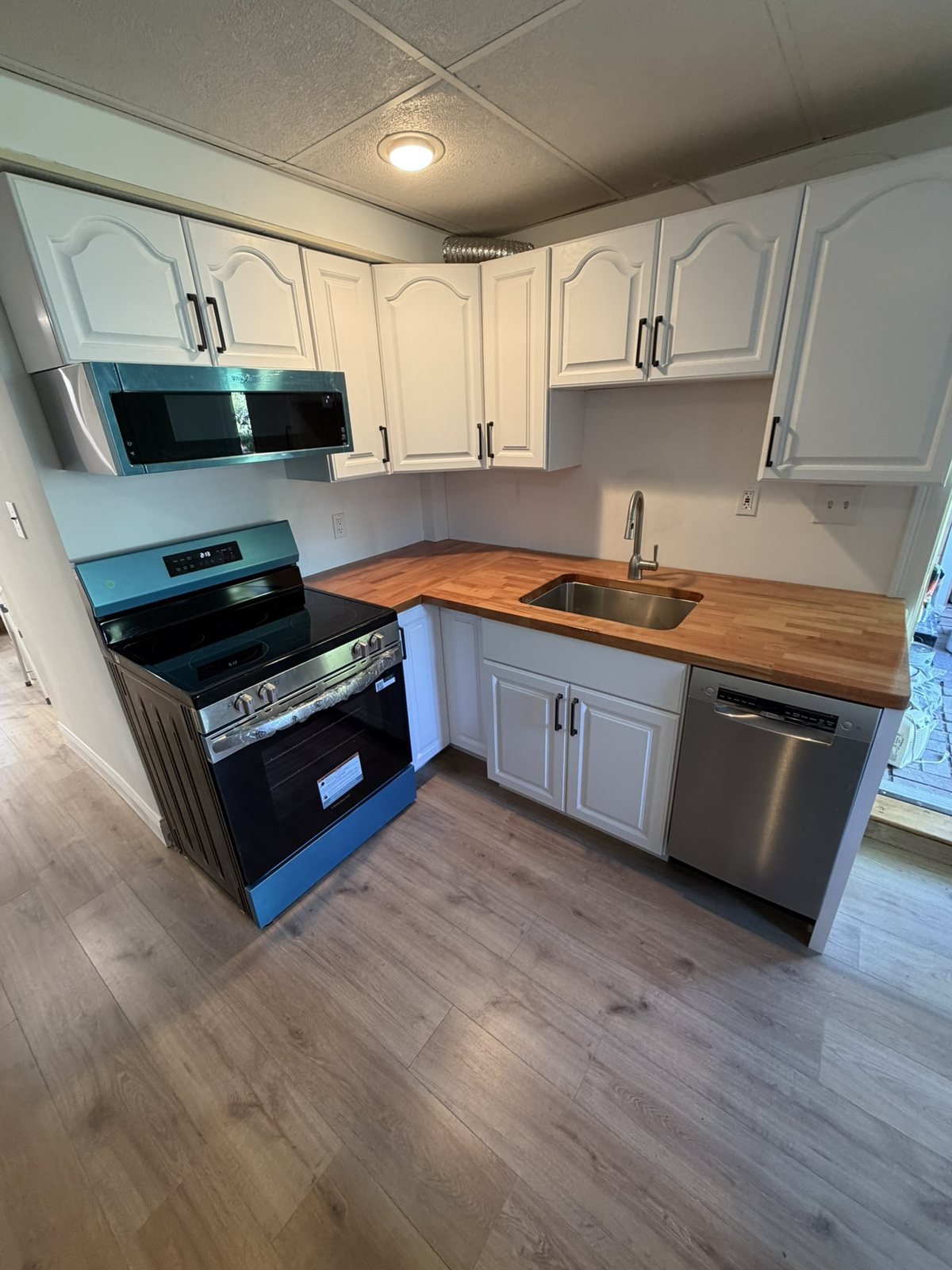 Kitchen by Sun Shore Construction